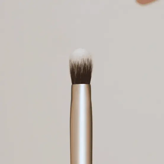 Fluffy Eye Brush - Image 3