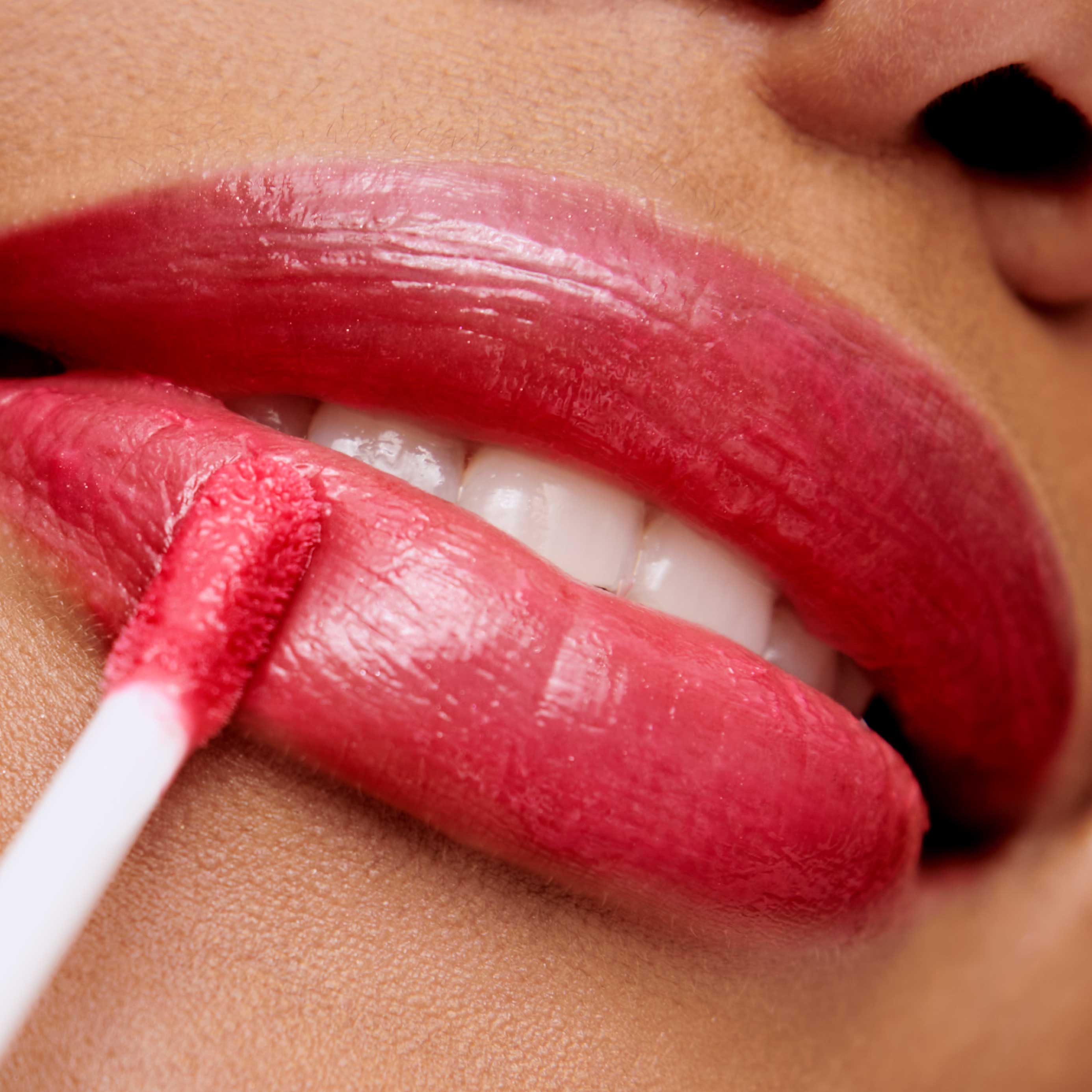 HydroPure™ Hyaluronic Lip Gloss - Image 24